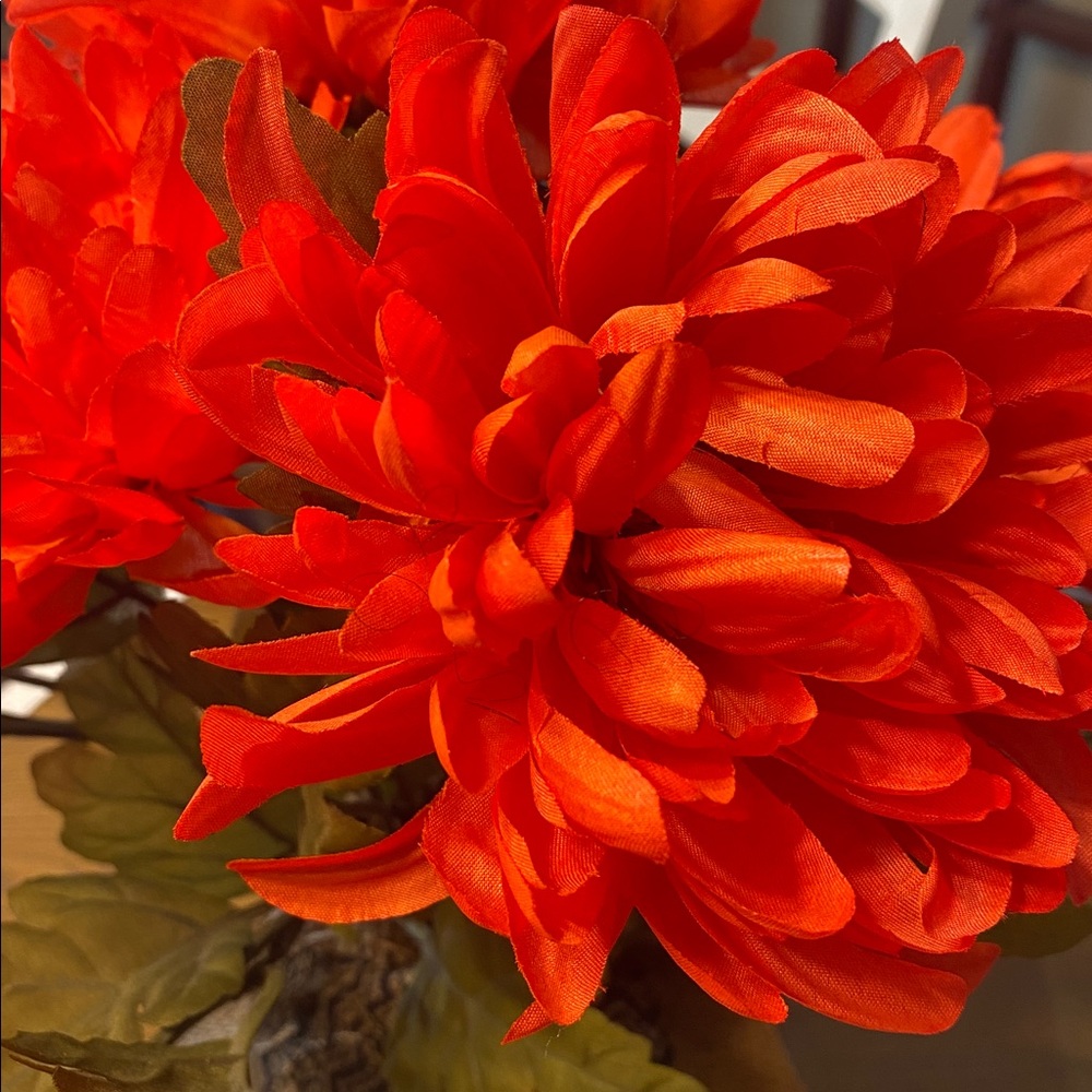 NWOT Farmhouse Burlap Wrap Hydrangea Fall Autumn Faux Floral Arrangement - Picture 7 of 7